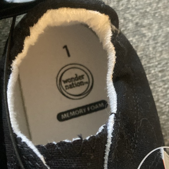 3 pairs wonder nation canvas style shoes - Picture 7 of 11